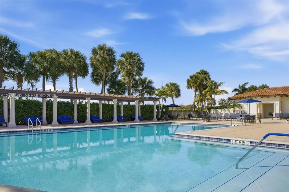 11621 SW 13th Ct Pembroke Pines, FL 33025