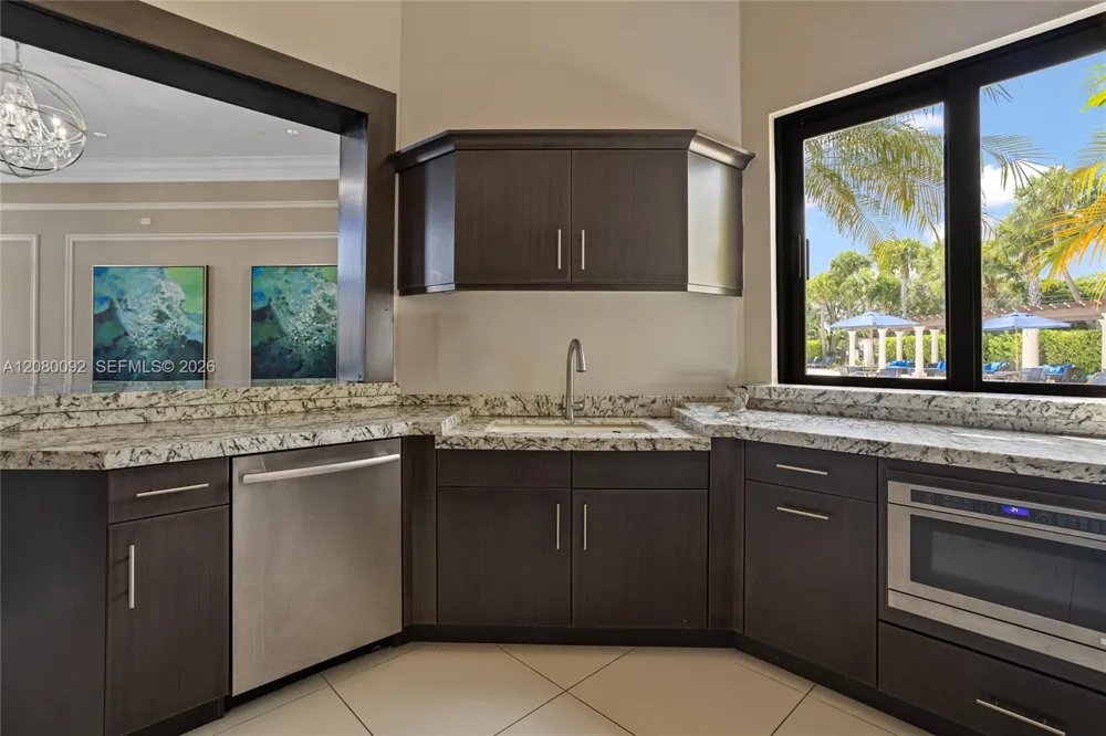 11621 SW 13th Ct Pembroke Pines, FL 33025
