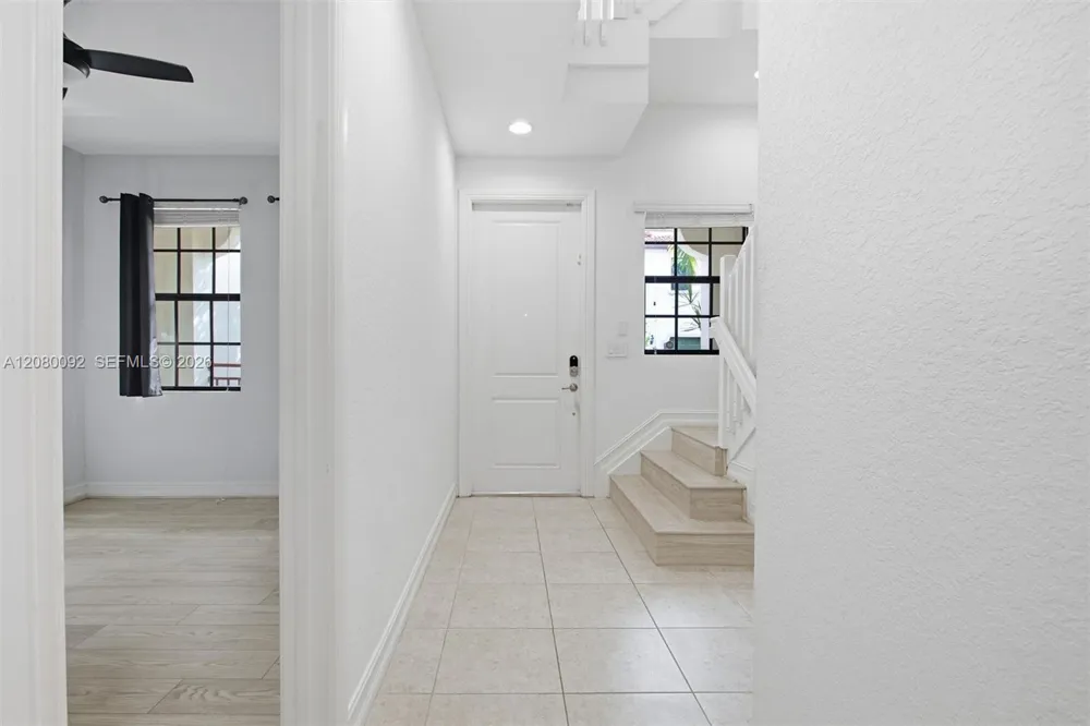11621 SW 13th Ct Pembroke Pines, FL 33025