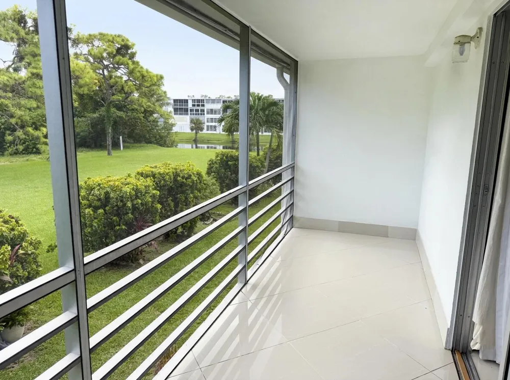 37 OAKRIDGE C #37 Deerfield Beach, FL 33442