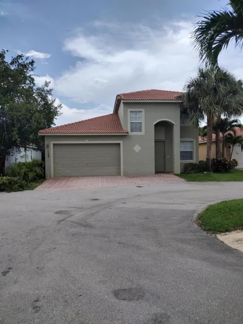 1738 PIERSIDE CIRCLE