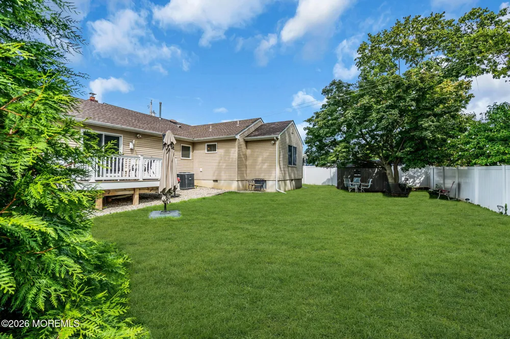 177 10th Street Belford, NJ 07718