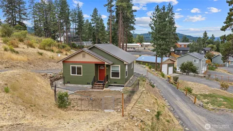 381 Twin Lakes Road