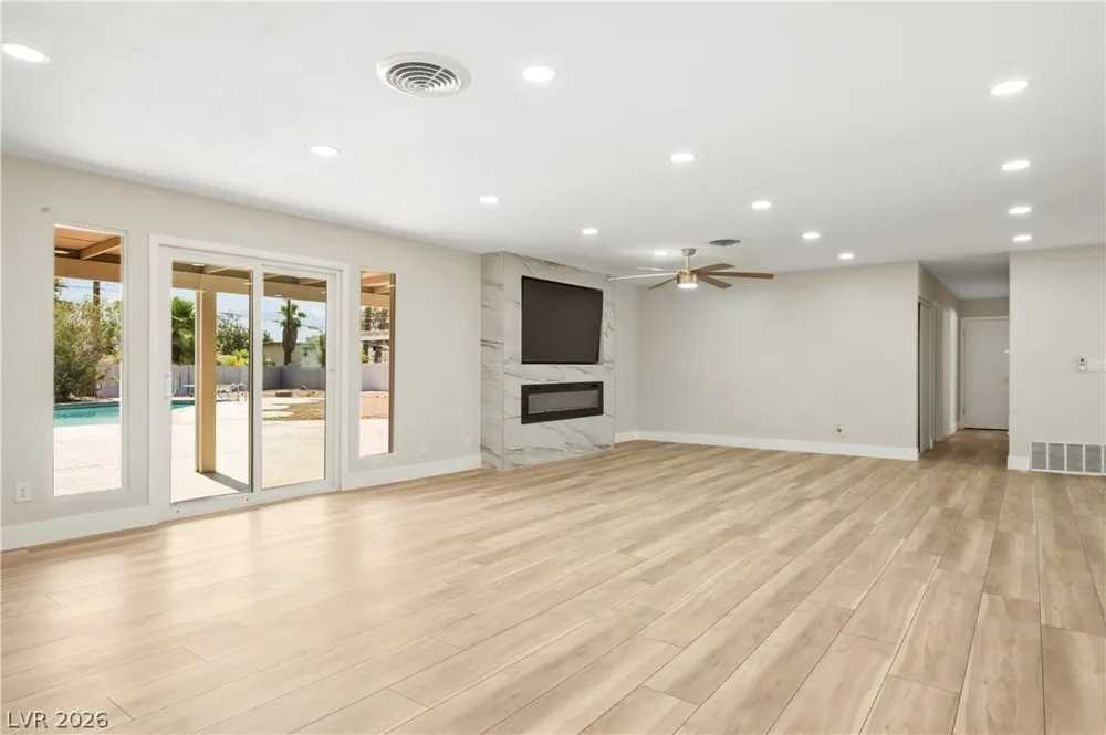 4638 Corral Place Las Vegas, NV 89119