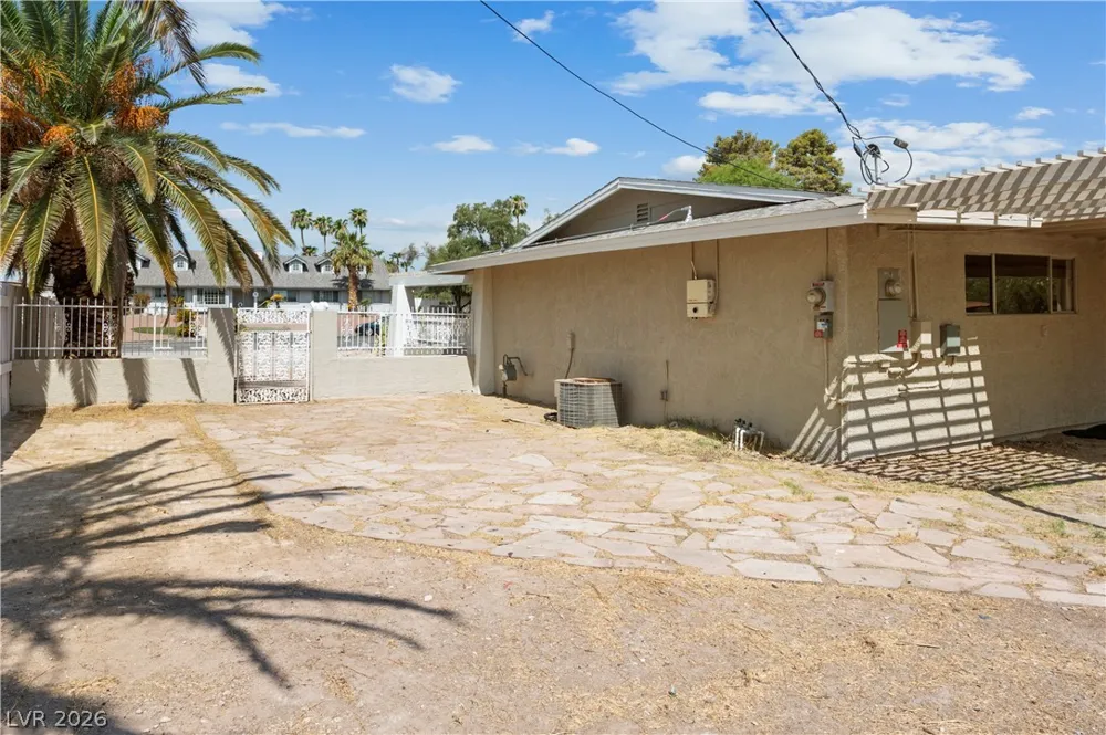 4638 Corral Place Las Vegas, NV 89119