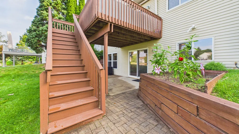 6747 Winter Creek Road Norton Shores City, MI 49444