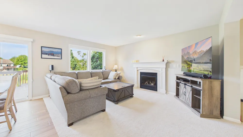 6747 Winter Creek Road Norton Shores City, MI 49444