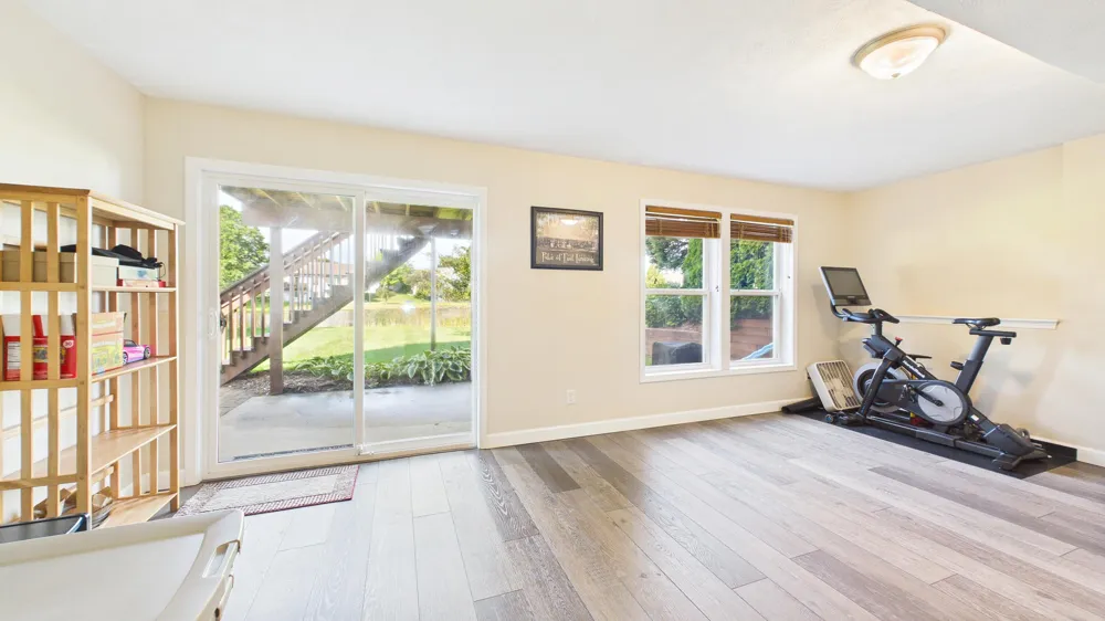 6747 Winter Creek Road Norton Shores City, MI 49444