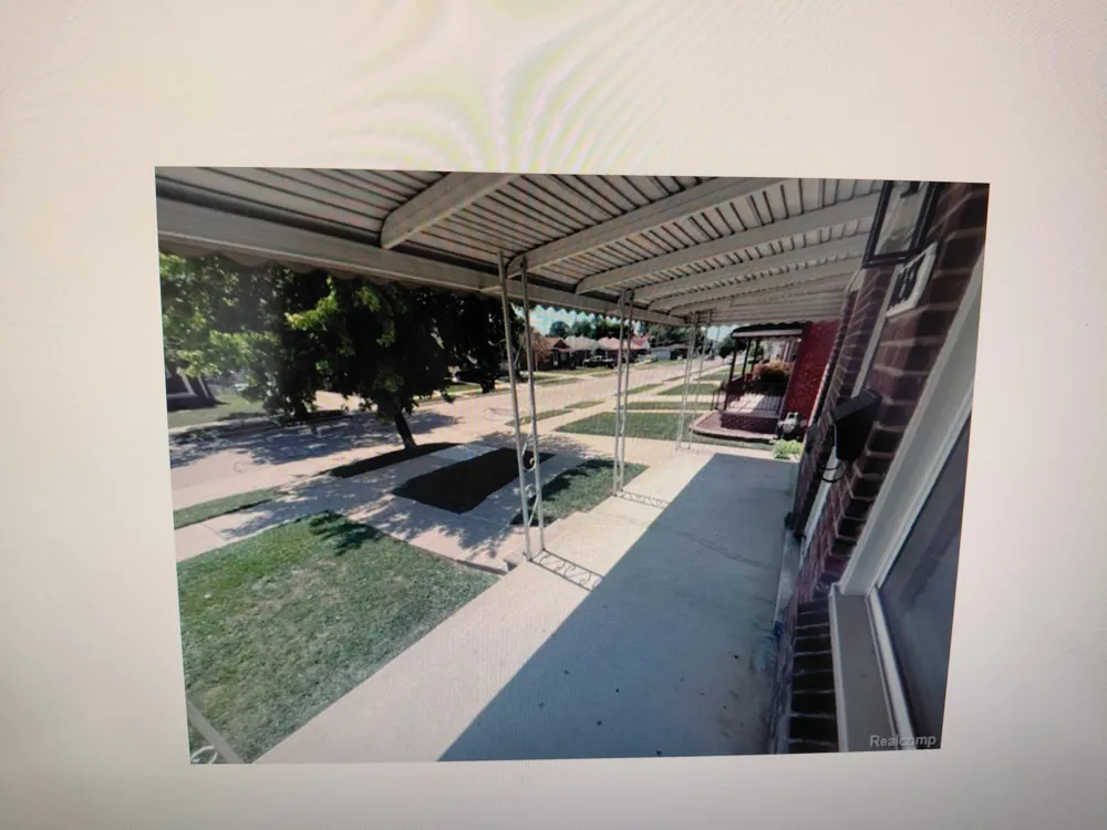 1038 Detroit Avenue Lincoln Park City, MI 48146
