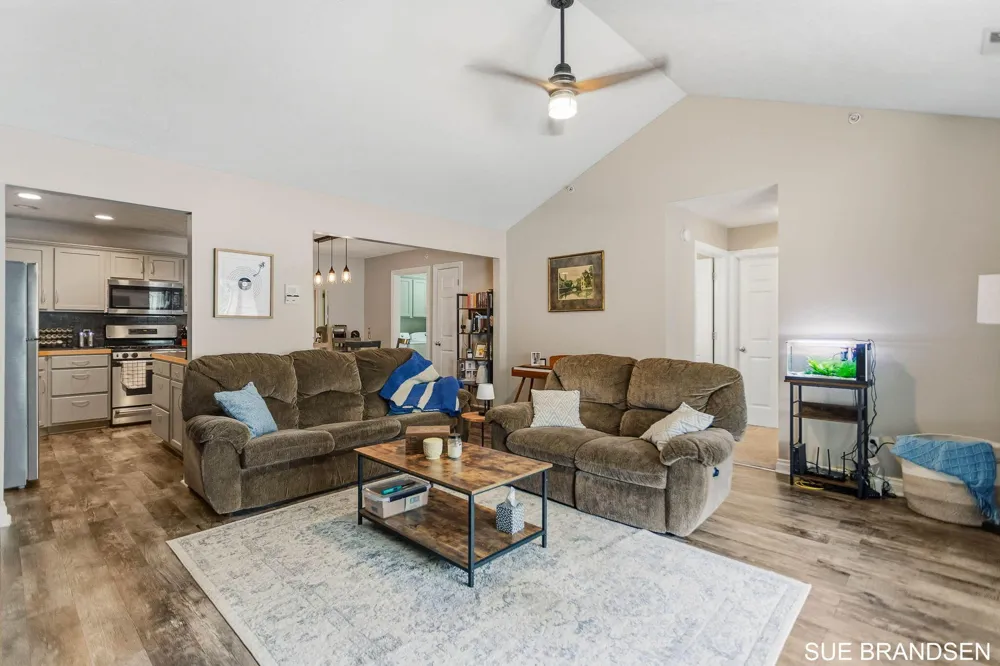 3122 W Crystal Waters Drive #8 Holland Charter Township, MI 49424