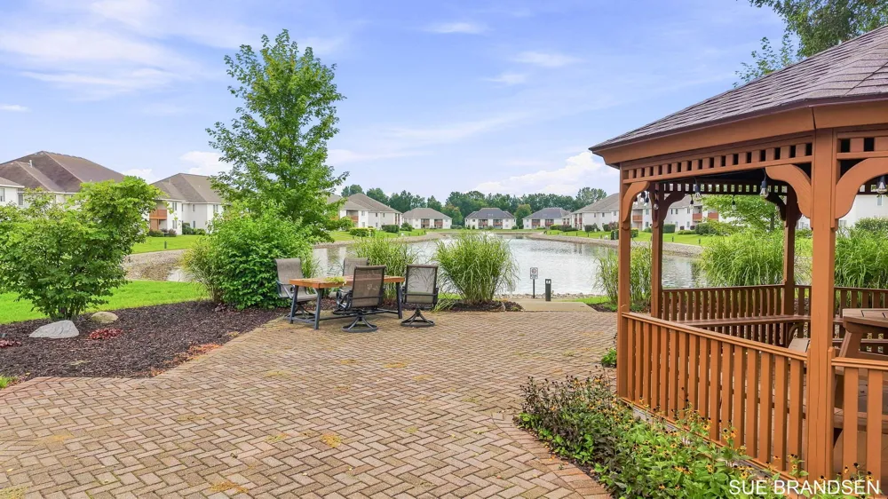 3122 W Crystal Waters Drive #8 Holland Charter Township, MI 49424