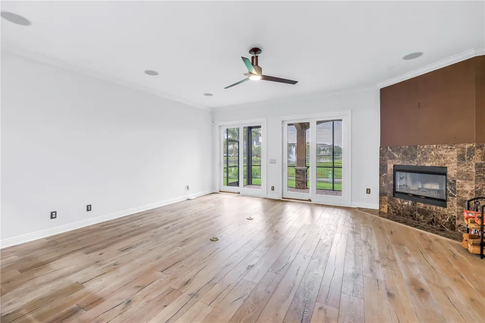 651 SAXONY BOULEVARD St Petersburg, FL 33716