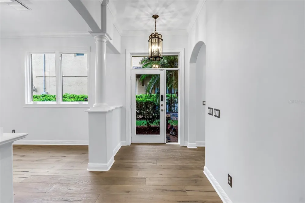 651 SAXONY BOULEVARD St Petersburg, FL 33716