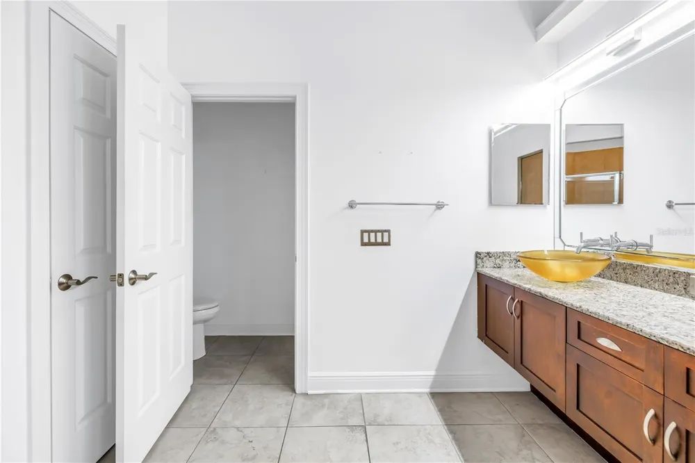 651 SAXONY BOULEVARD St Petersburg, FL 33716