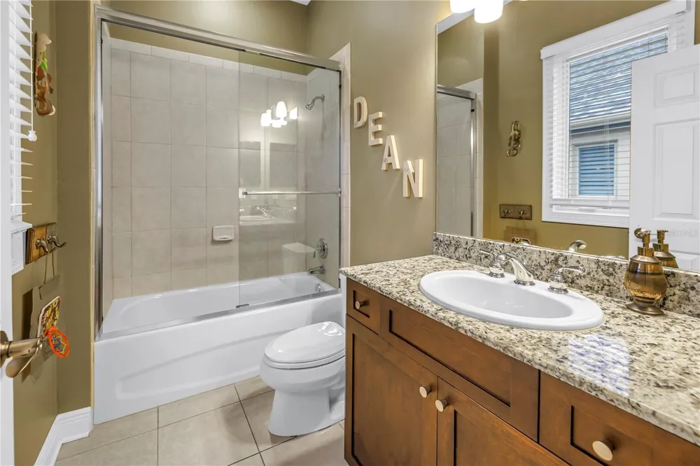 651 SAXONY BOULEVARD St Petersburg, FL 33716