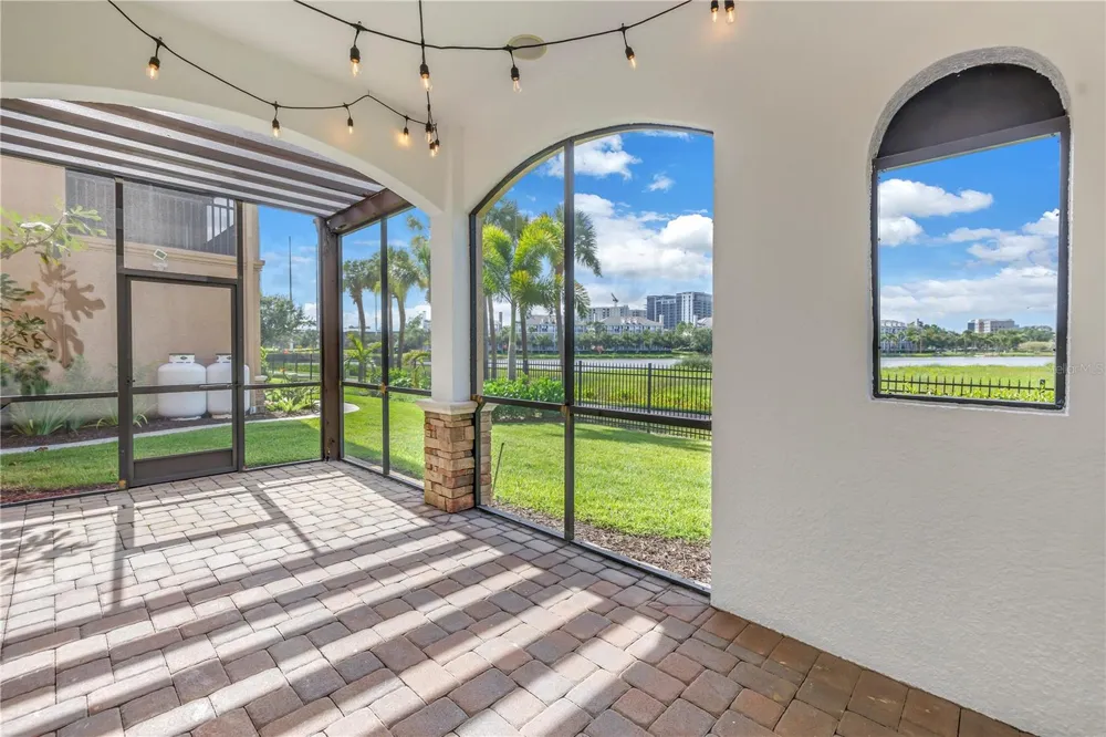 651 SAXONY BOULEVARD St Petersburg, FL 33716