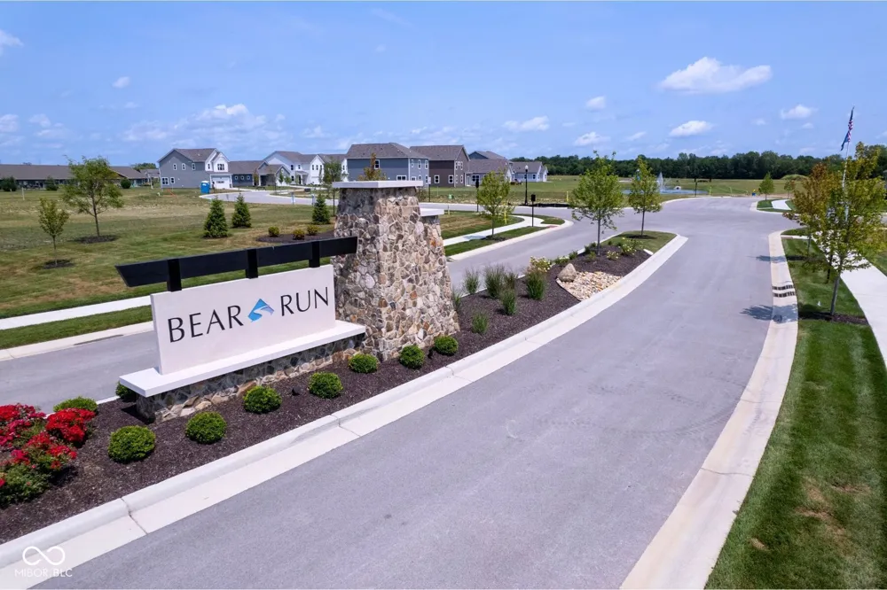 2237 Bear Oak Run Shelbyville, IN 46176