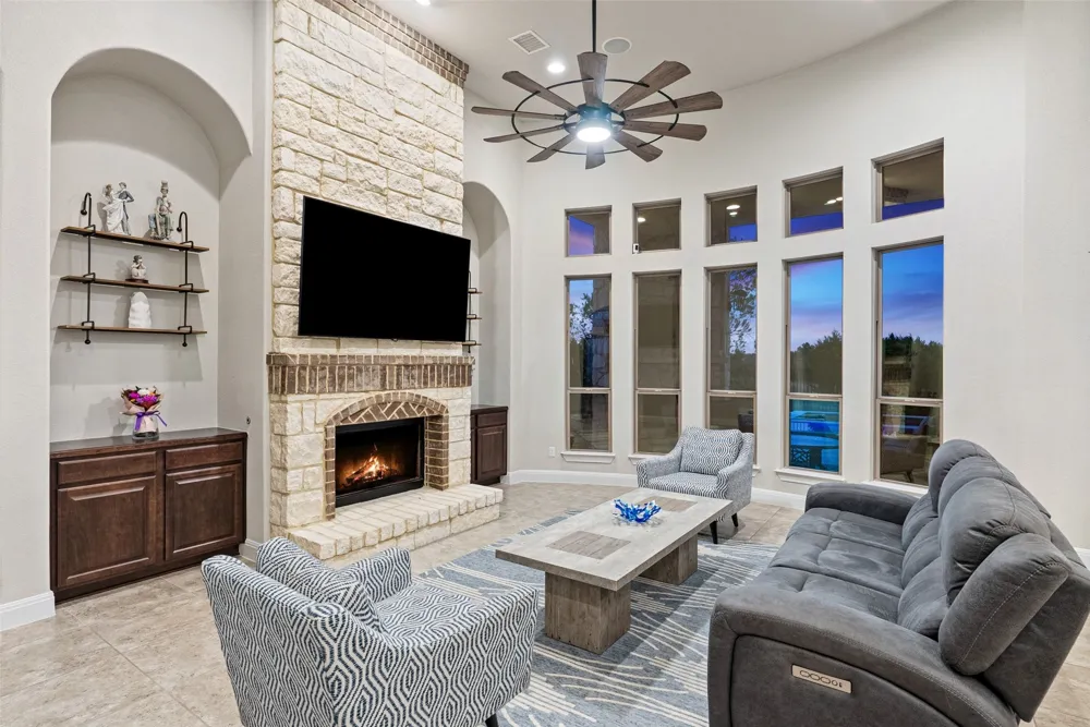 17632 Stratus Cove Dripping Springs, TX 78620