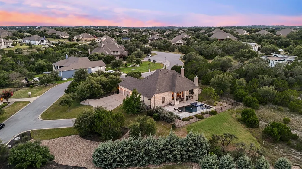 17632 Stratus Cove Dripping Springs, TX 78620