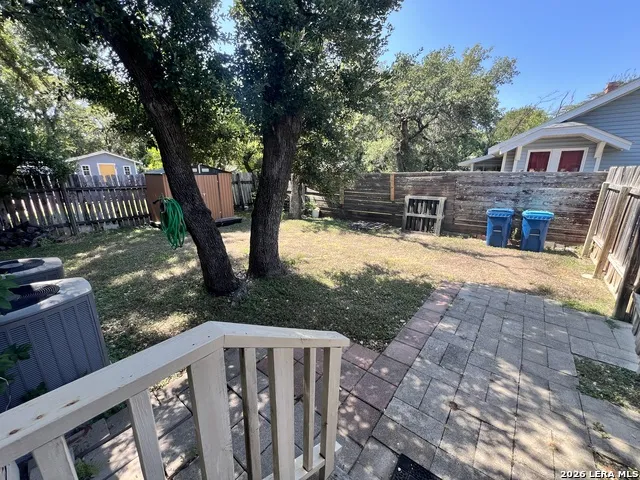 229 TRAVIS ST Unit 2 Kerrville, TX 78028