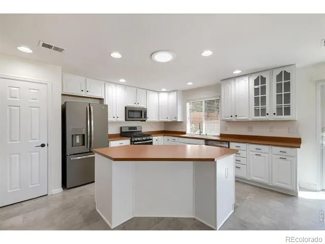 10488 Mobile Way Commerce City, CO 80022