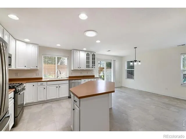 10488 Mobile Way Commerce City, CO 80022