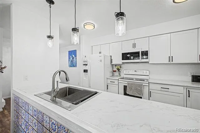 14806 E 2nd Avenue #308G Aurora, CO 80011