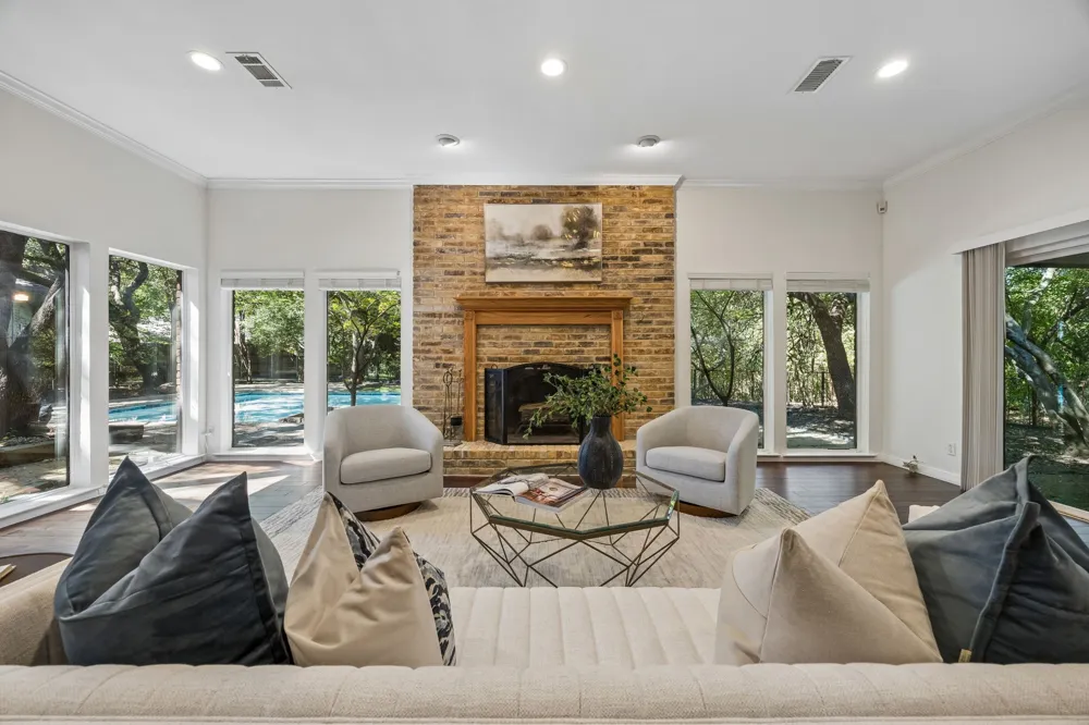 6542 Clearhaven Circle Dallas, TX 75248
