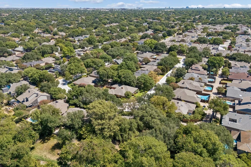 6542 Clearhaven Circle Dallas, TX 75248