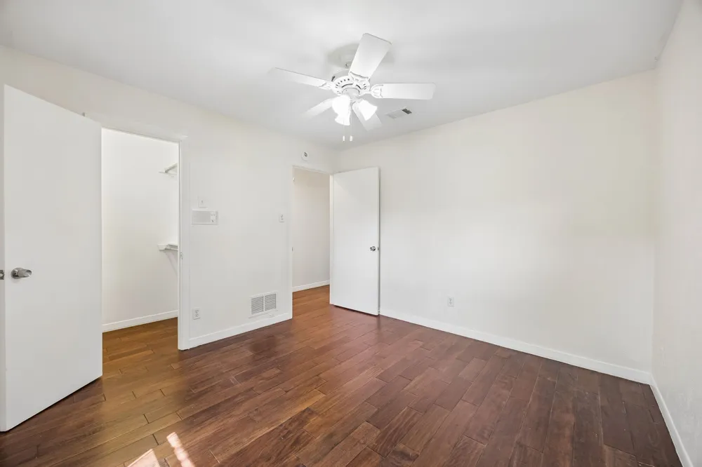 6542 Clearhaven Circle Dallas, TX 75248