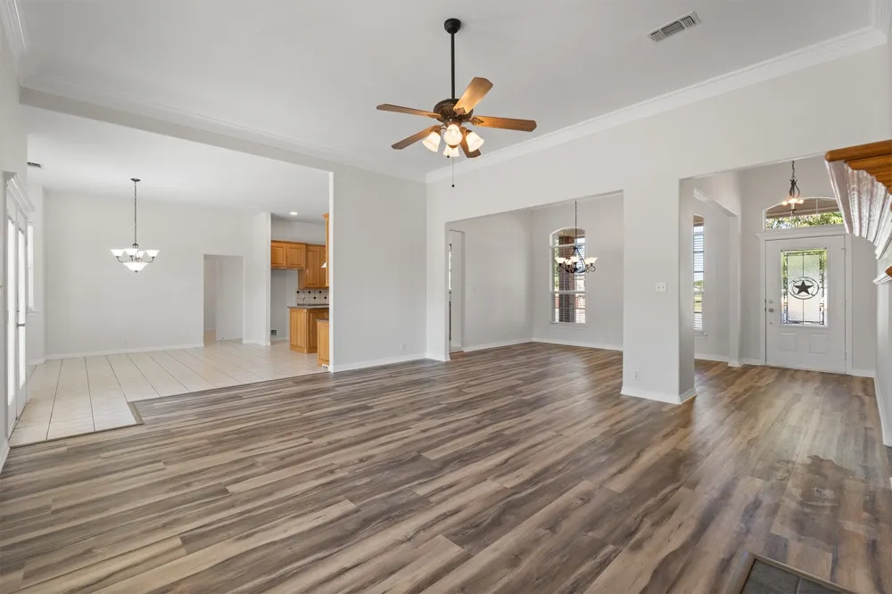 2521 Pecan Springs Road Cleburne, TX 76031