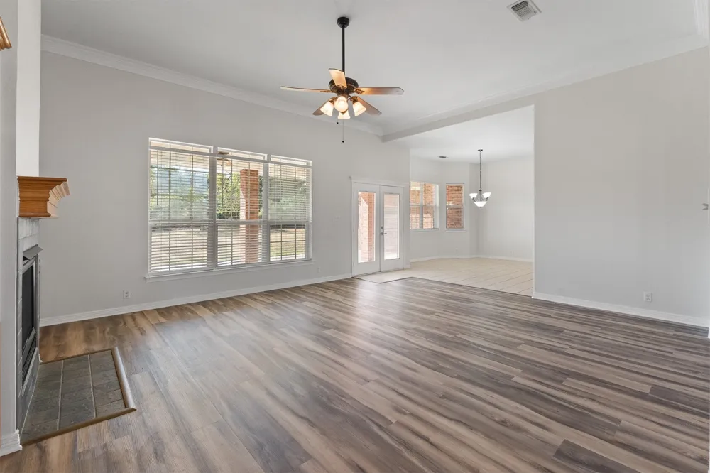 2521 Pecan Springs Road Cleburne, TX 76031