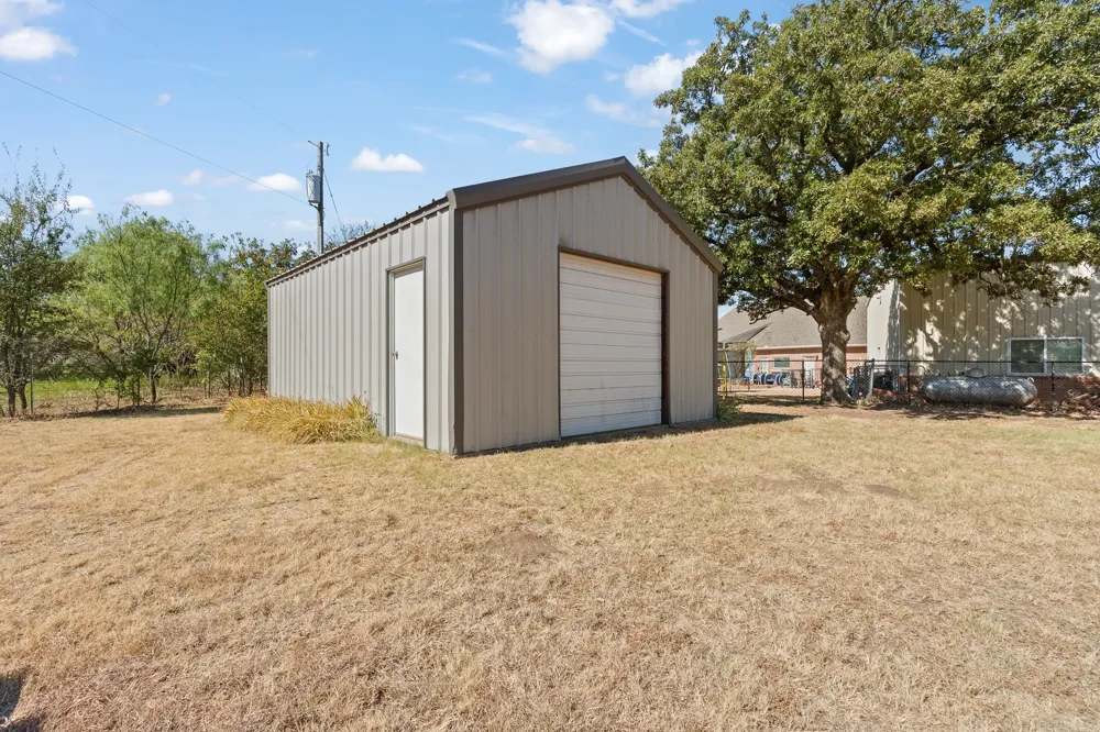 2521 Pecan Springs Road Cleburne, TX 76031