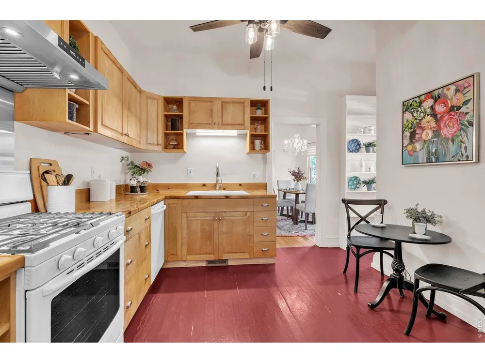 352 Collyer Street Longmont, CO 80501