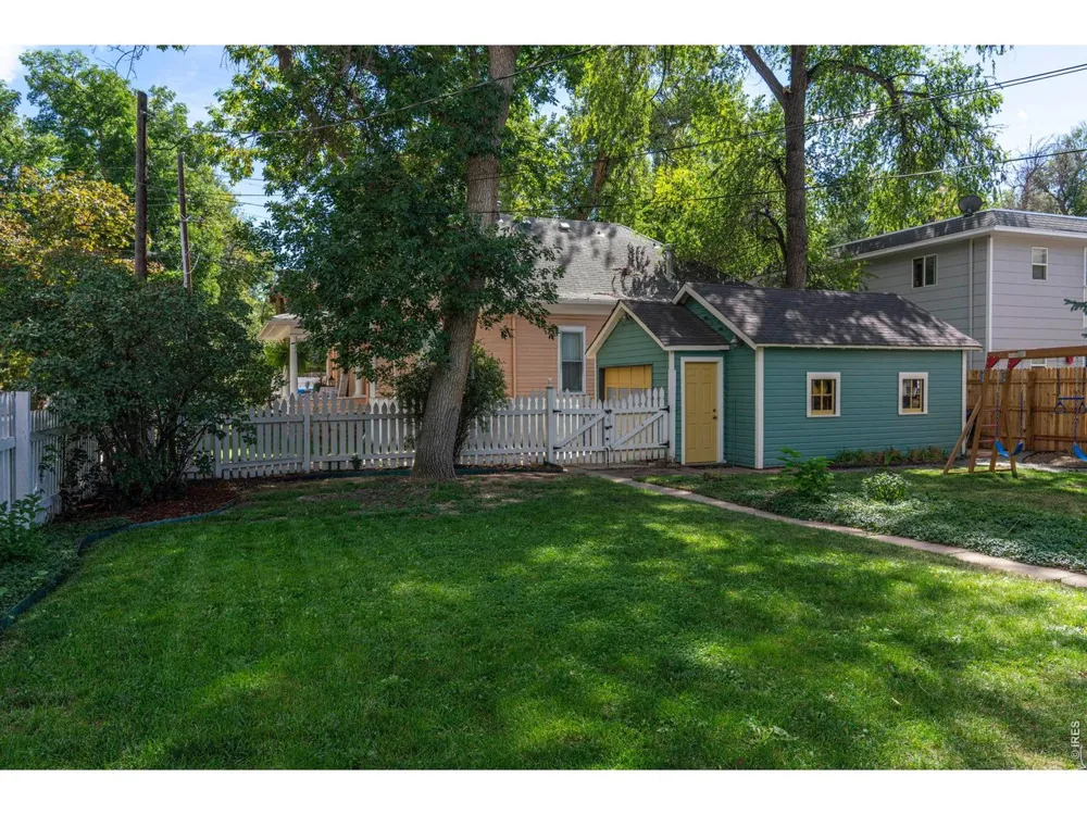 352 Collyer Street Longmont, CO 80501