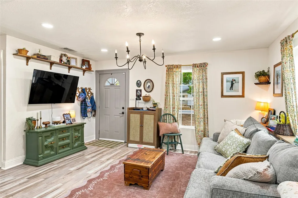 149 Gordon Drive Azle, TX 76020
