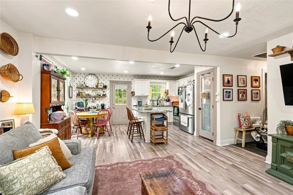 149 Gordon Drive Azle, TX 76020