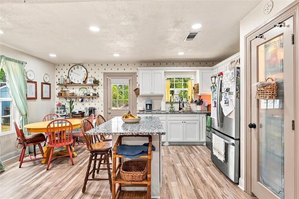 149 Gordon Drive Azle, TX 76020