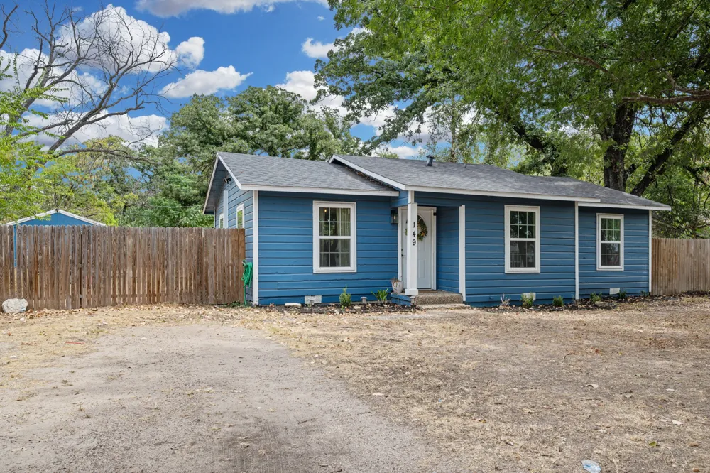149 Gordon Drive Azle, TX 76020