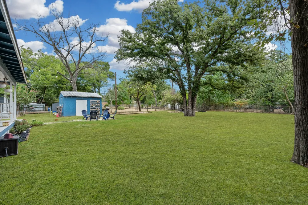 149 Gordon Drive Azle, TX 76020