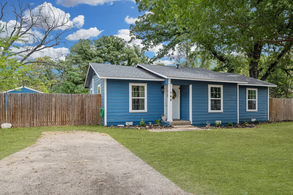 149 Gordon Drive Azle, TX 76020