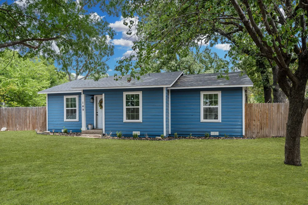 149 Gordon Drive Azle, TX 76020