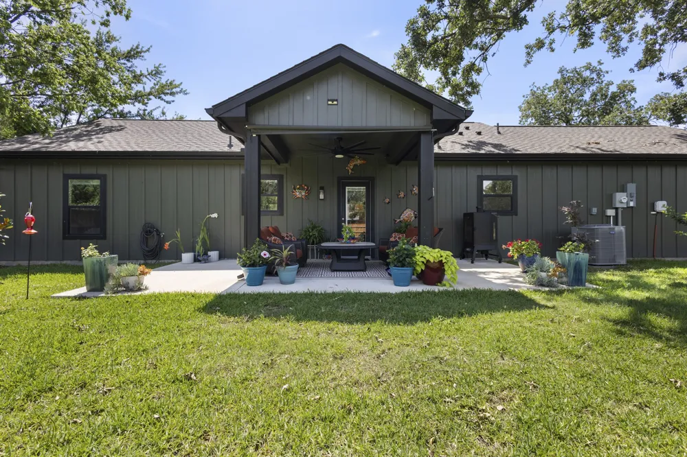 114 Garrett Lane Gun Barrel City, TX 75156