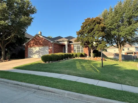 1000 Prairie Heights Drive