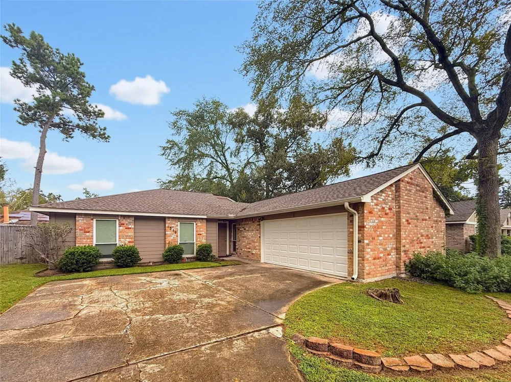 5519 Lynngate Drive Spring, TX 77373