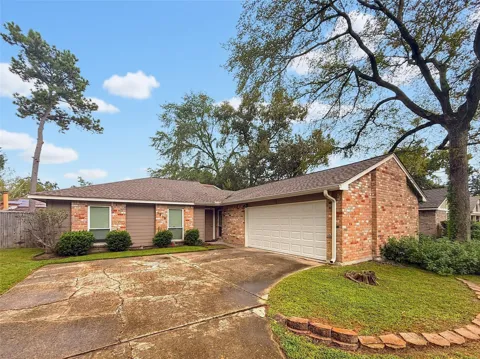 5519 Lynngate Drive