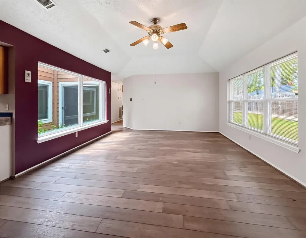 5519 Lynngate Drive Spring, TX 77373