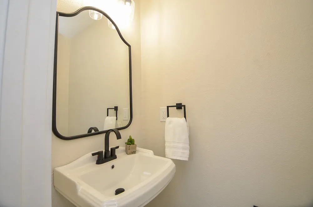 12511 Nova Drive Houston, TX 77077