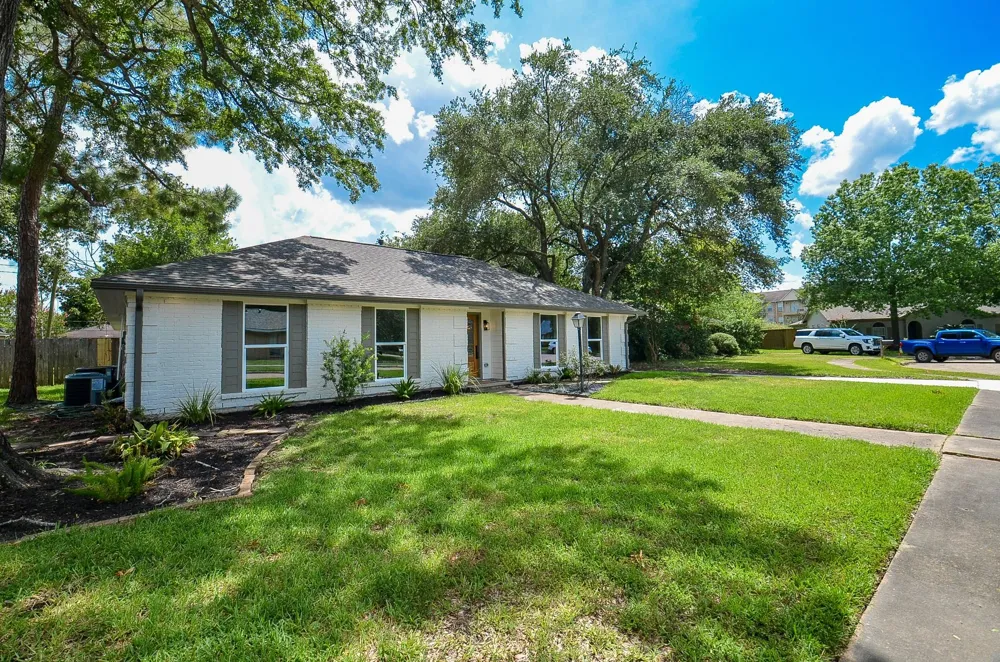 12511 Nova Drive Houston, TX 77077