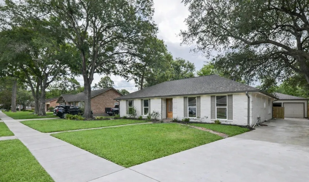 12511 Nova Drive Houston, TX 77077